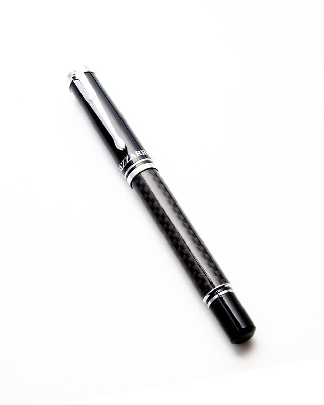 Pluma Bizzarro Negro Con Plata-tinta Negra Gua-... image number null