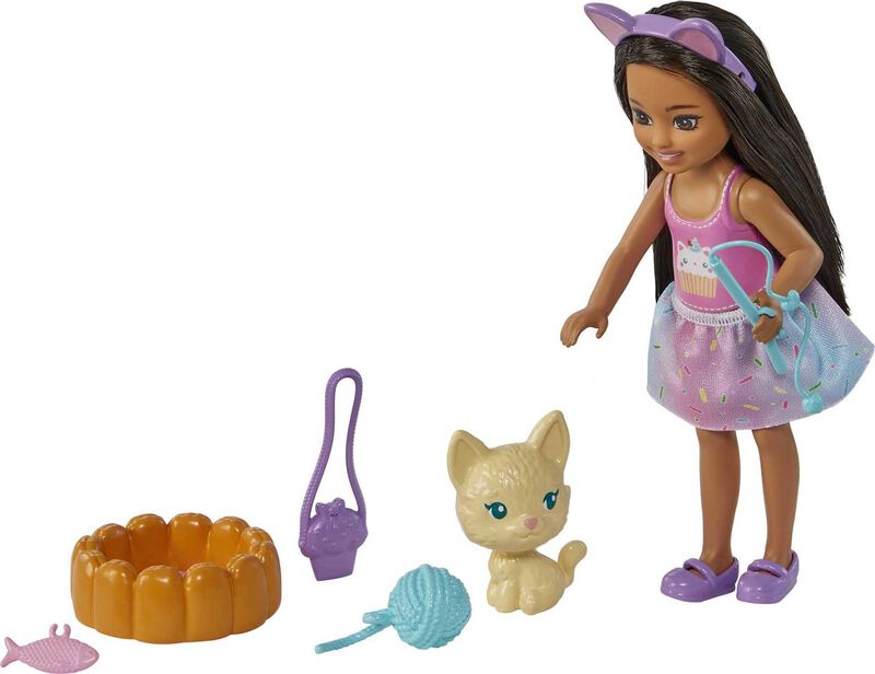 Mu&ntilde;eca Barbie Chelsea Brunette Con Conejito Par... image number null