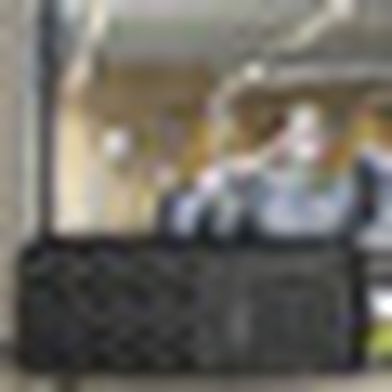 Regulador De Voltaje 1000 W Con 8 Contactos image number null