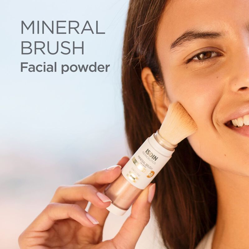 Brocha Mineral En Polvo Isdin Facial Pollution ... image number null