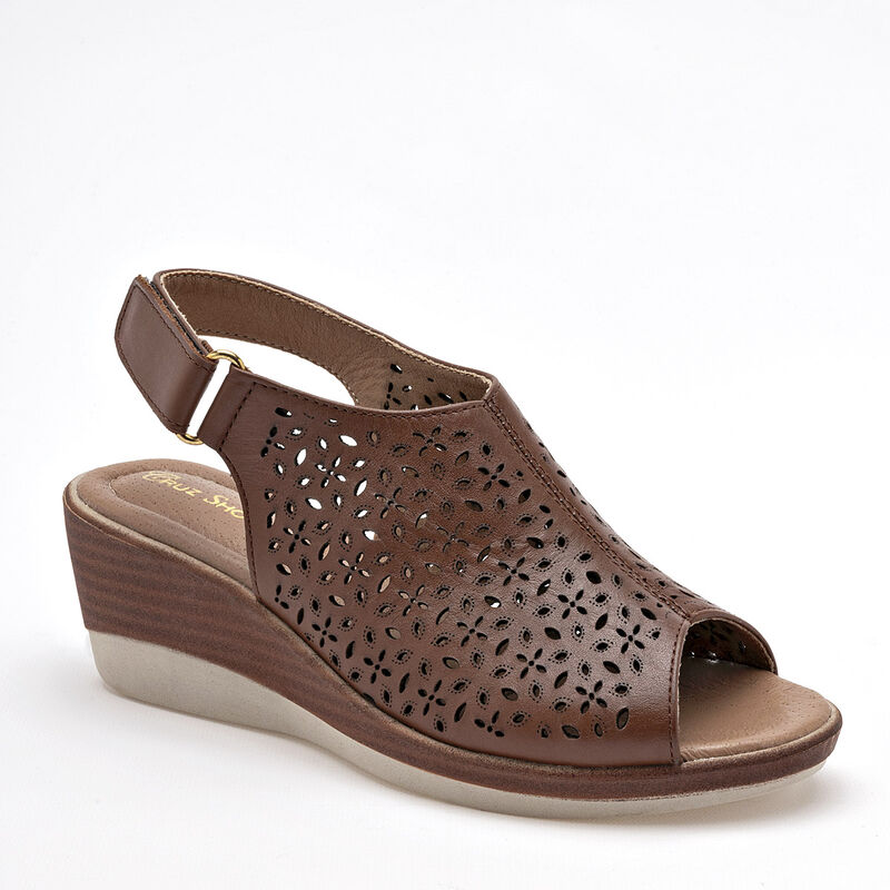 Cruz Shoes Sandalia para mujer caf&eacute; image number null