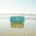 Bocina Port&aacute;til Bluetooth JBL Charge 5 Turquesa.