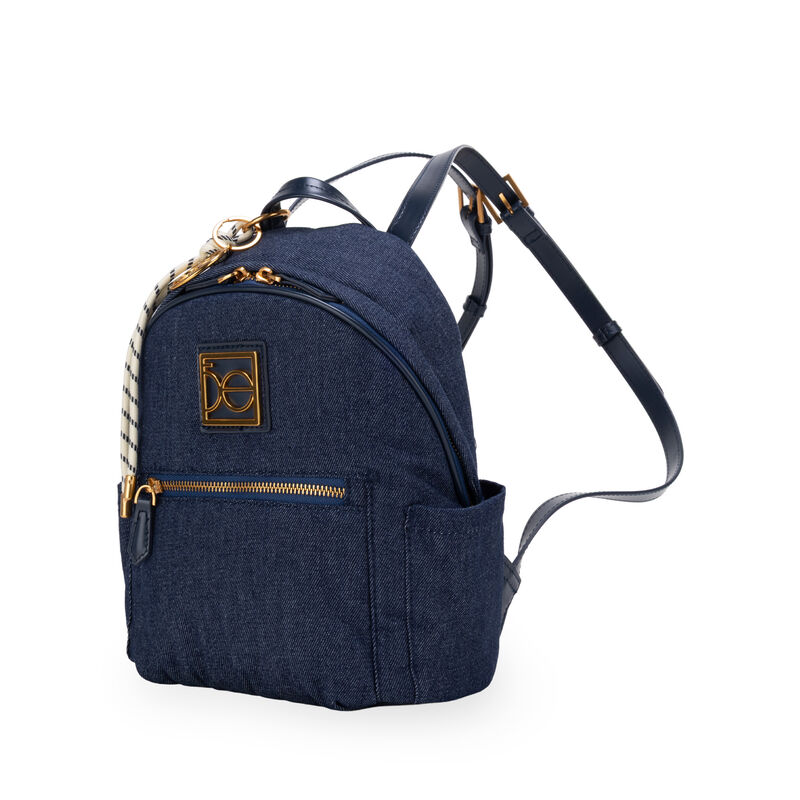 Mochila Mediana Con Charm Decorativo Color Azul... image number null