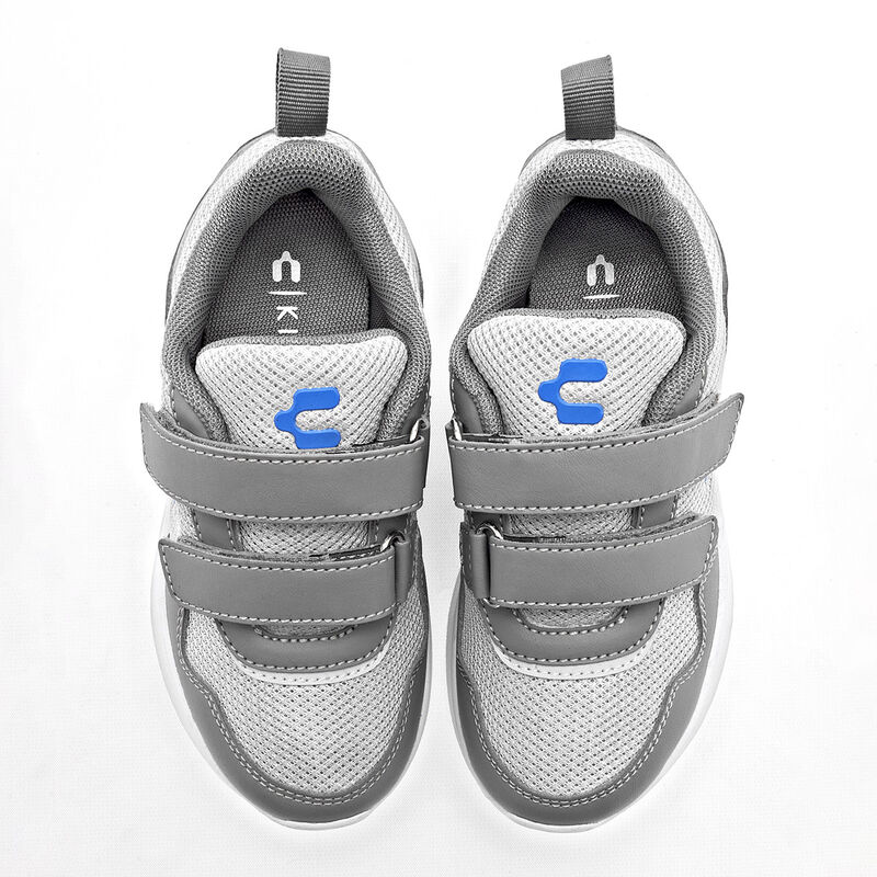 Charly Tenis deportivo para ni&ntilde;o gris, walking image number null