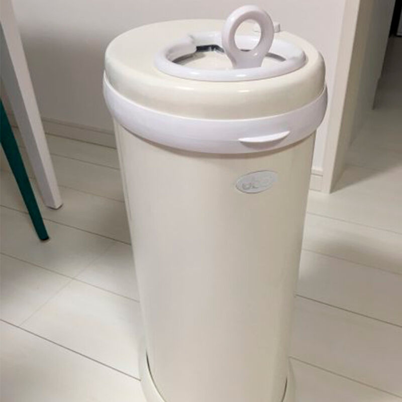 Bote De Pañales Marfil image number null