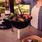 Asador A Carbón Portátil Tramontina 1 Kg Negro.