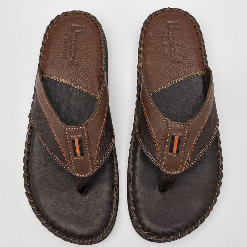 Vandana Sandalia para hombre café image number null