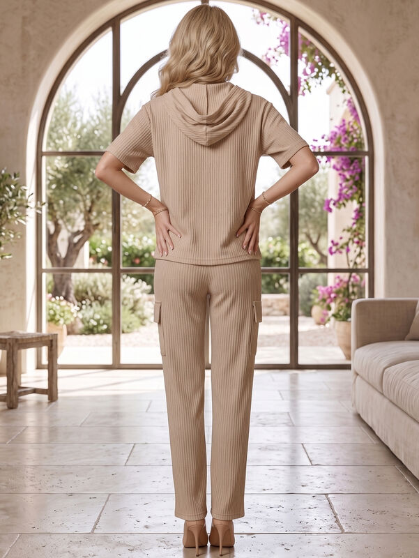 Conjunto 2 Piezas, Blusa Con Capucha Y Pantal&oacute;n... image number null