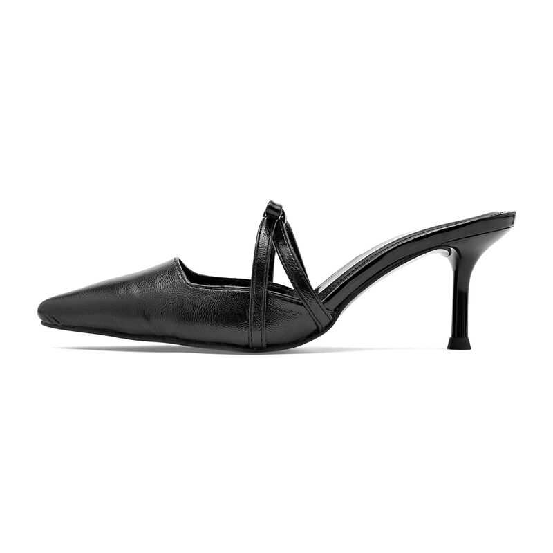 Lady Paulina Zapatilla Negro Para Mujer 147344c... image number null