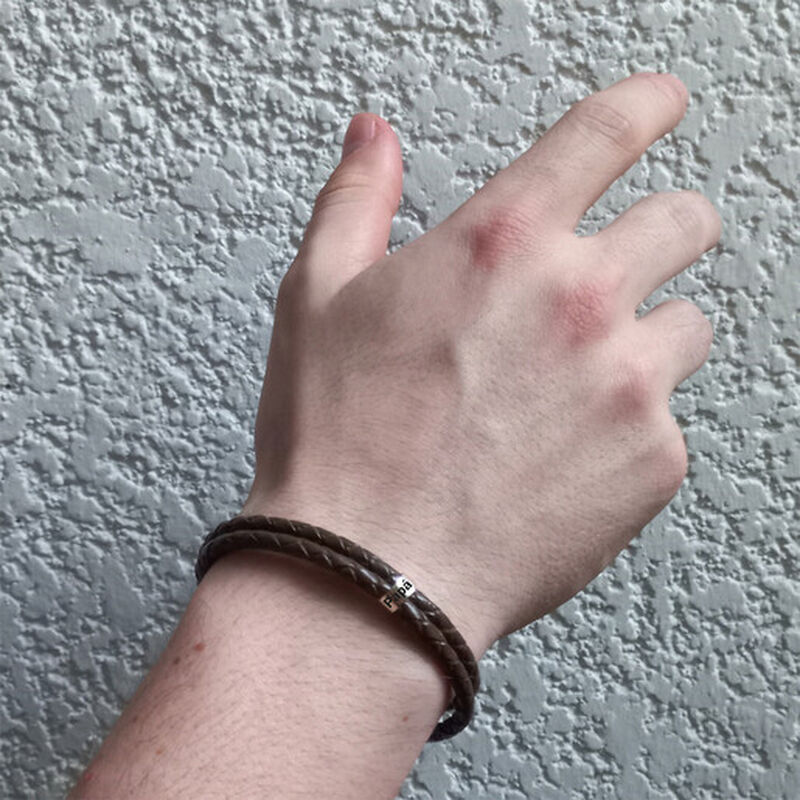 Pulsera de Piel Para Hombre con Rondel de Plata... image number null