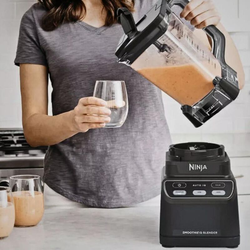 Licuadora Ninja SmoothieIQ Jarra 72 oz y Auto-I... image number null