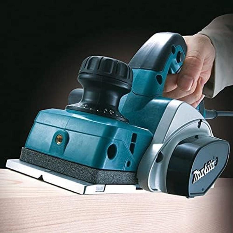 Cepillo El&eacute;ctrico Makita KP0800 3 1/4" 620W Pro... image number null