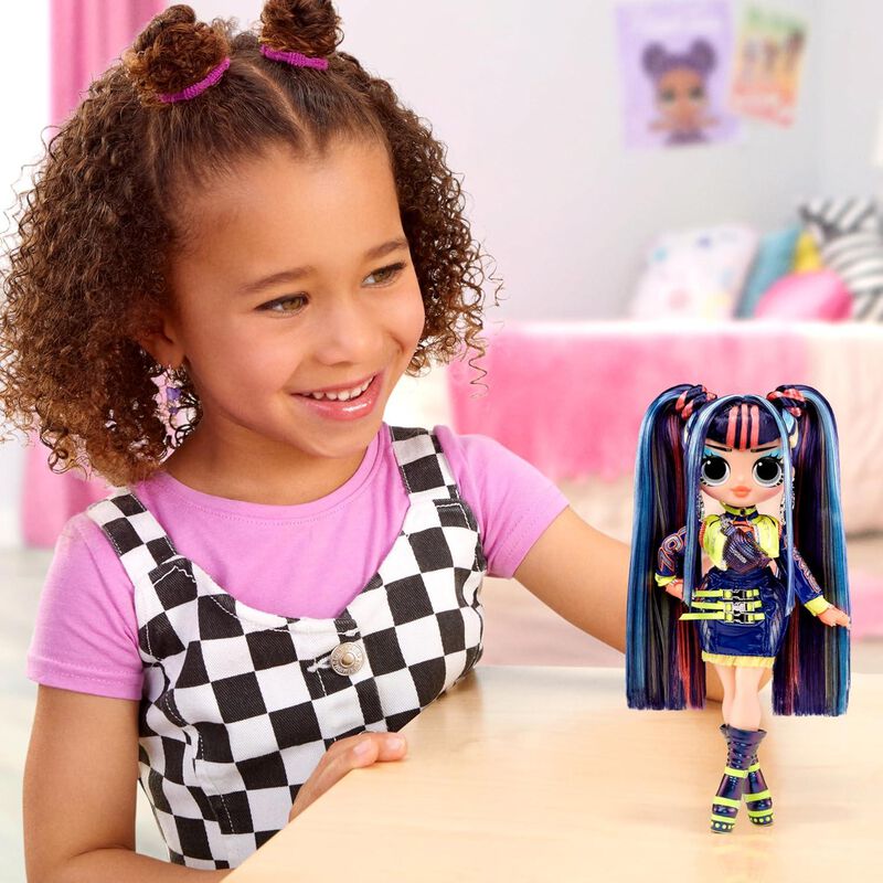 Victory, L.o.l. Surprise! Mu&ntilde;eca Omg image number null