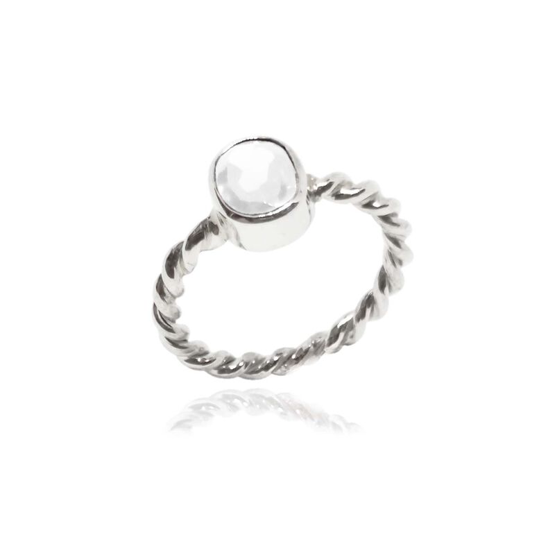 Anillo Bejuco de Plata Con Topacio Blanco image number null