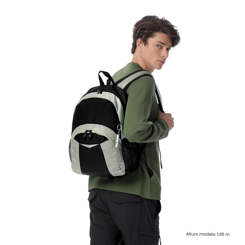 Mochila Mediana Totto Teck 3.0 M Con Porta Lapt... image number null