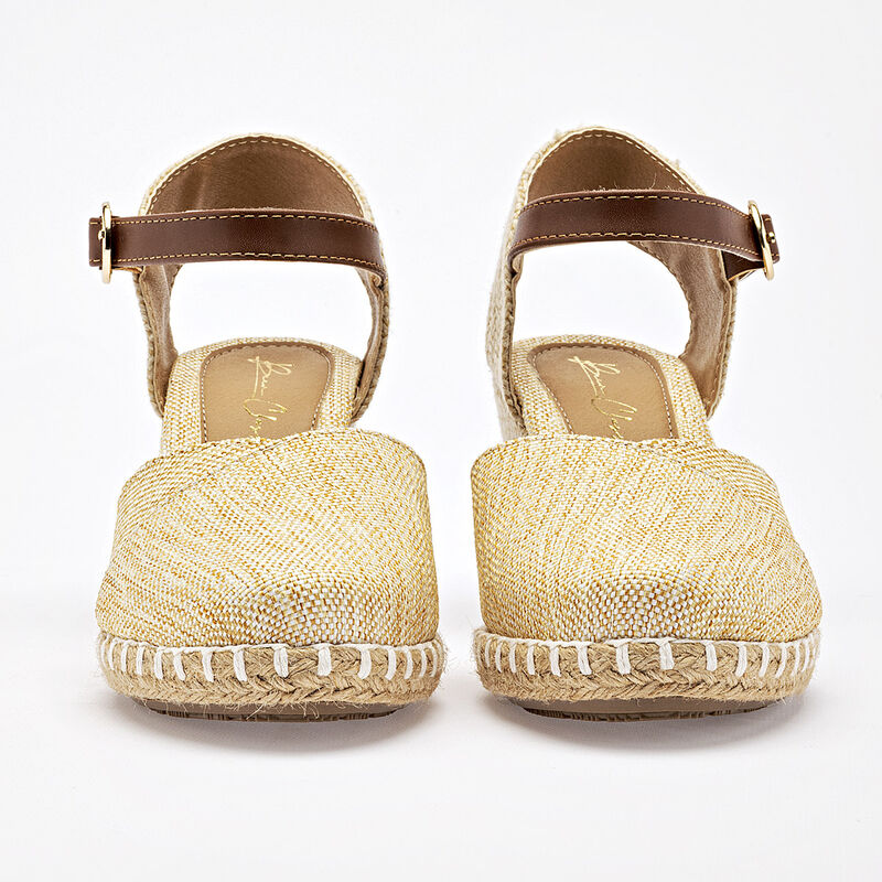 Been Class alpargatas  para mujer beige camel c... image number null