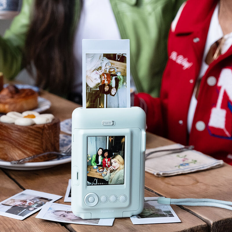 Cámara Fujifilm Instax Mini LiPlay Verde image number null