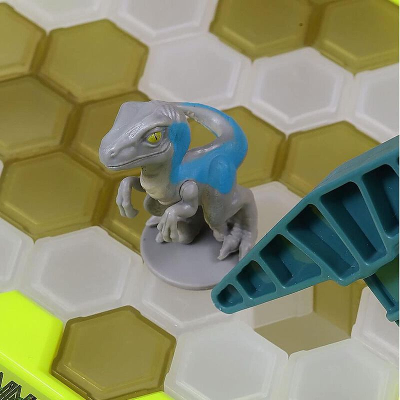 Juego de Mesa No Tires A Blue de Jurassic World image number null