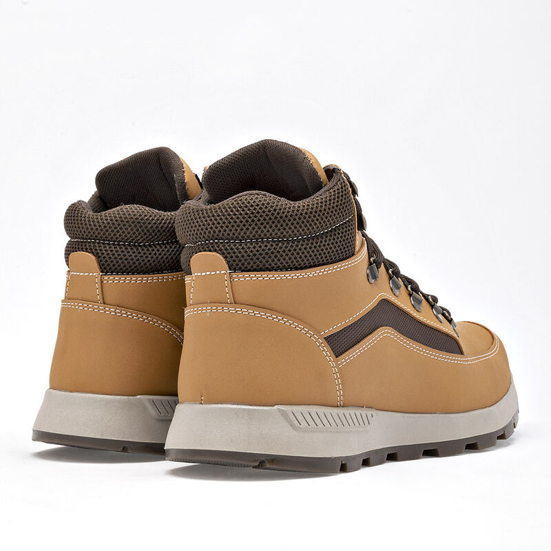 Jack Rud Bota para hombre. Amarillo caf&eacute; image number null
