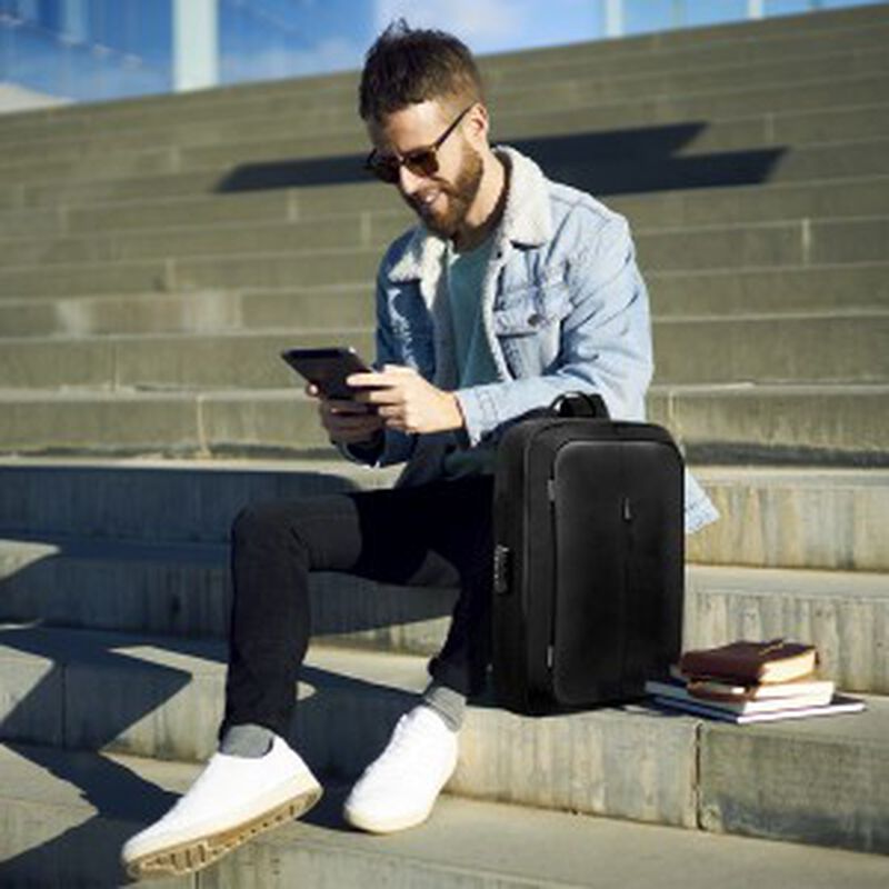 Mochila Para Laptop Antirrobo Ejecutiva image number null