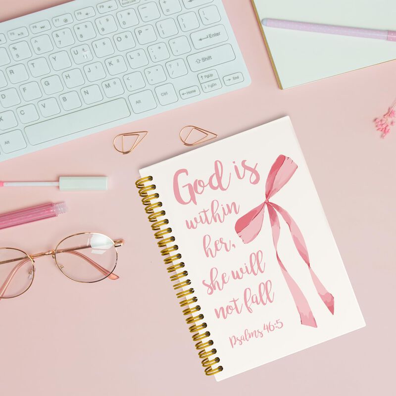 Cuaderno Jkmbn Coquette Con Lazo Rosa Y Cuadr&iacute;c... image number null
