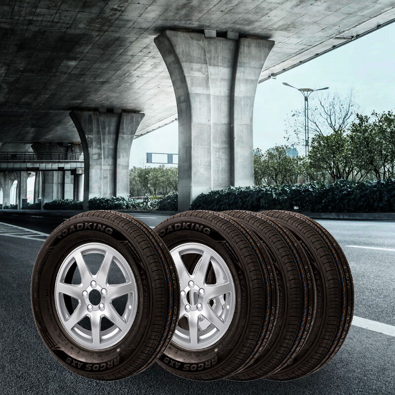 Llanta LT235/75R15 104/101R Sunfull Mont-Pro HT... image number null