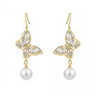 Aretes en Ba&ntilde;o de Oro Amarillo de 18K de Mariposas Caladas