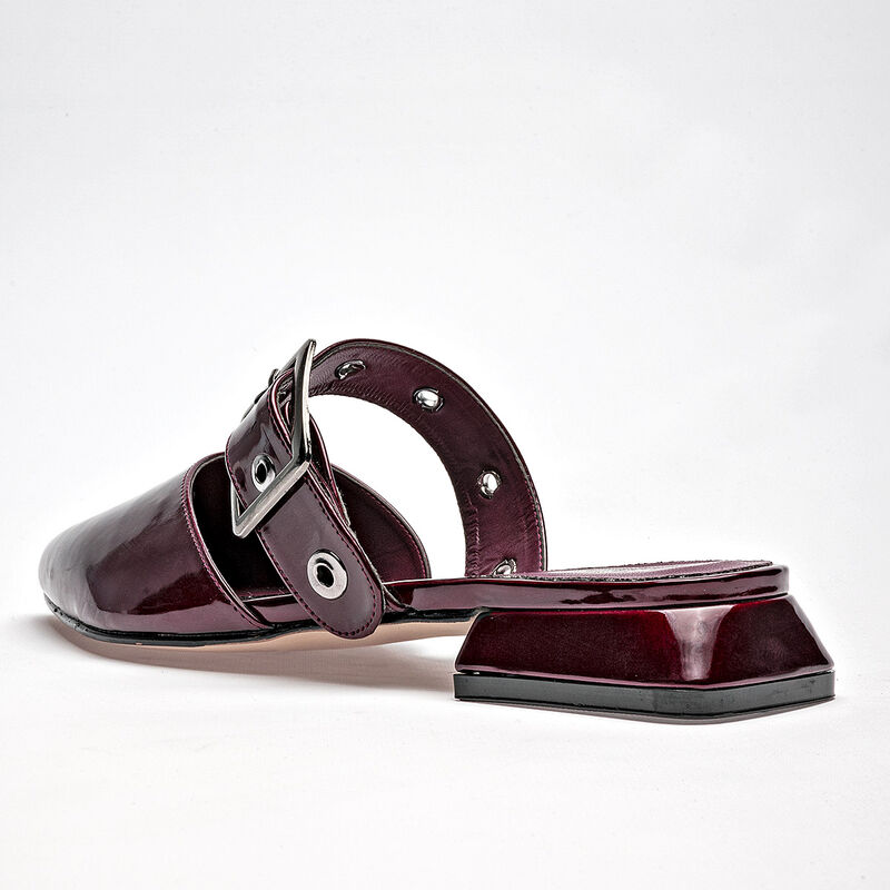 Crivelli Zapatos para mujer. Vino image number null