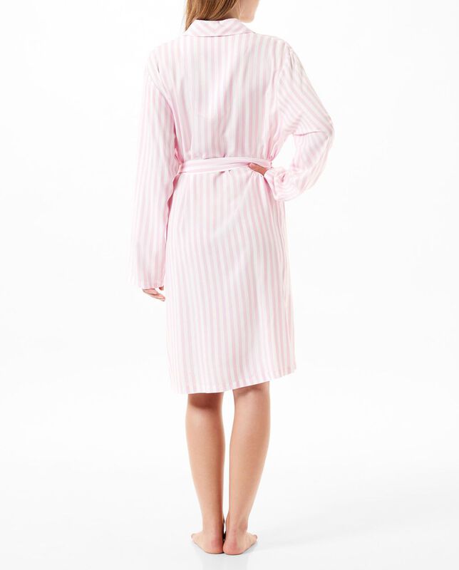 Bata de Rayas Fucsia image number null