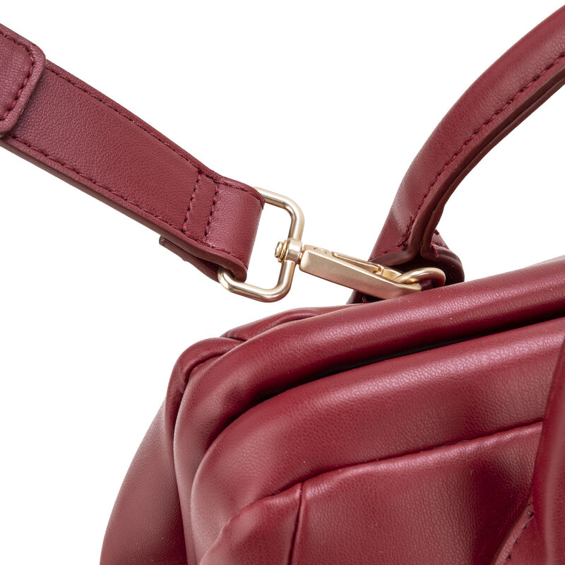Bolsa Satchel Chica Con Charm Decorativo Color ... image number null