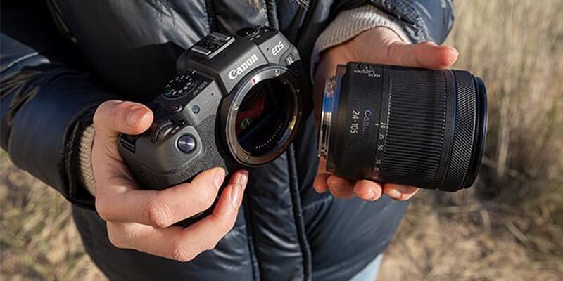 La Lente Canon Rf24-105 Mm F4-7.1 Es Stm Para M... image number null