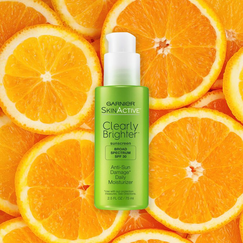 Crema Hidratante Garnier Skinactive Clearly Bri... image number null