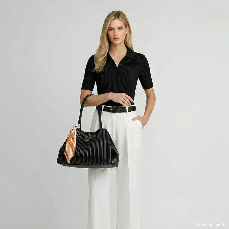 Bolsa Tote Grande Look Blisado Color Negro image number null