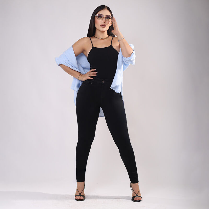 Pantal&oacute;n Skinny Mujer Savi Jeans Negro Tiro Med... image number null