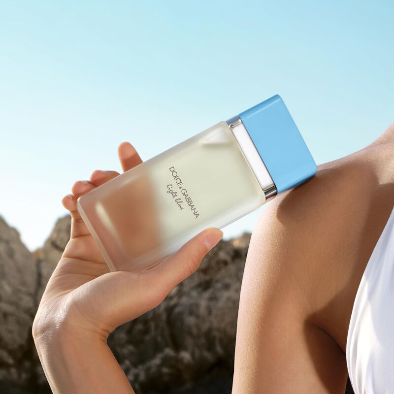 Perfume Dolce & Gabbana New Light Blue Eau De T... image number null