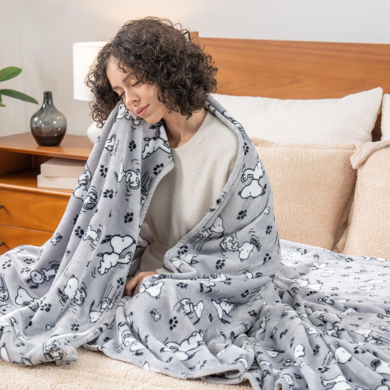 Manta De Felpa Berkshire Blanket Peanuts&reg; Velve... image number null