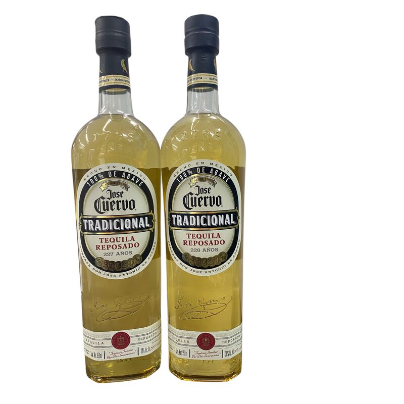 2 Botellas Tequila Jos&eacute; Cuervo Tradicional Repo... image number null