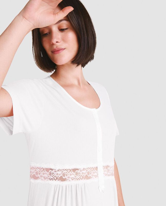 Camis&oacute;n Corto de Mujer con Canale y Puntilla Ma... image number null