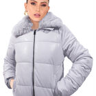 Chamarra Brillosa Acolchada Cuello Peluche Gris Claro Roosevelt A310