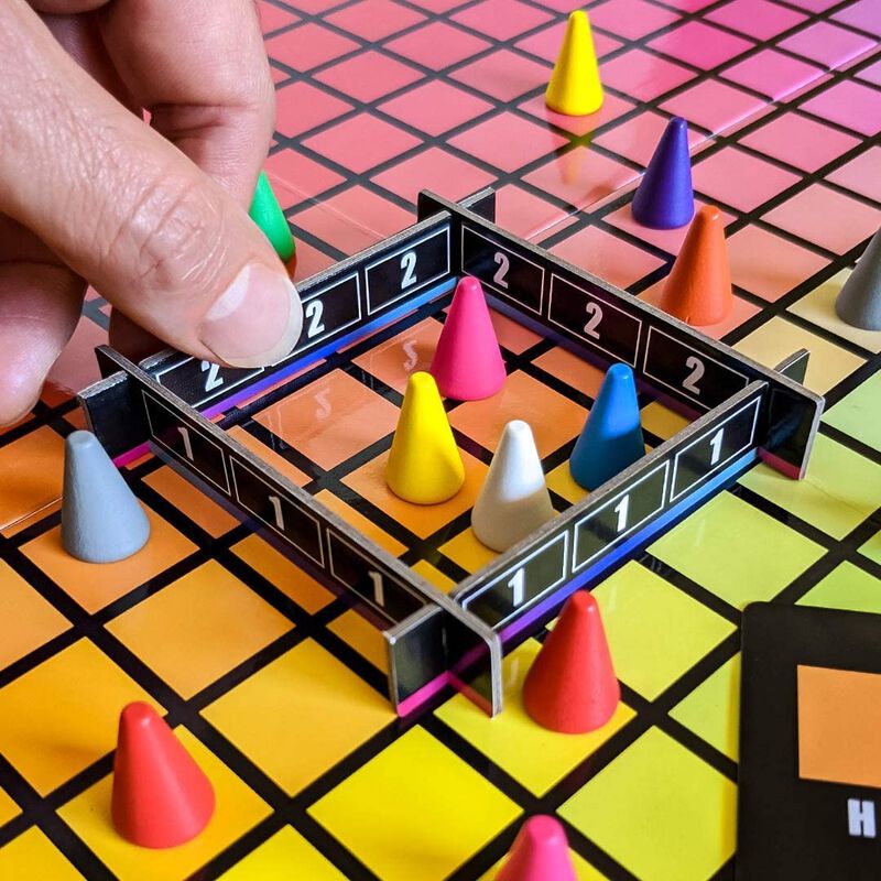 Juego De Mesa Hues And Cues Vibrant Colour Adiv... image number null