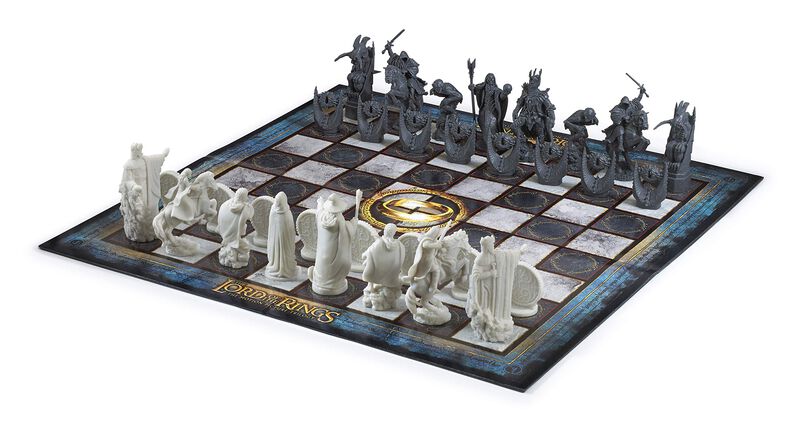 Set De Ajedrez The Noble Collection Battle For ... image number null