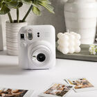 Camara Fujifilm Instax Mini 12 Blanca