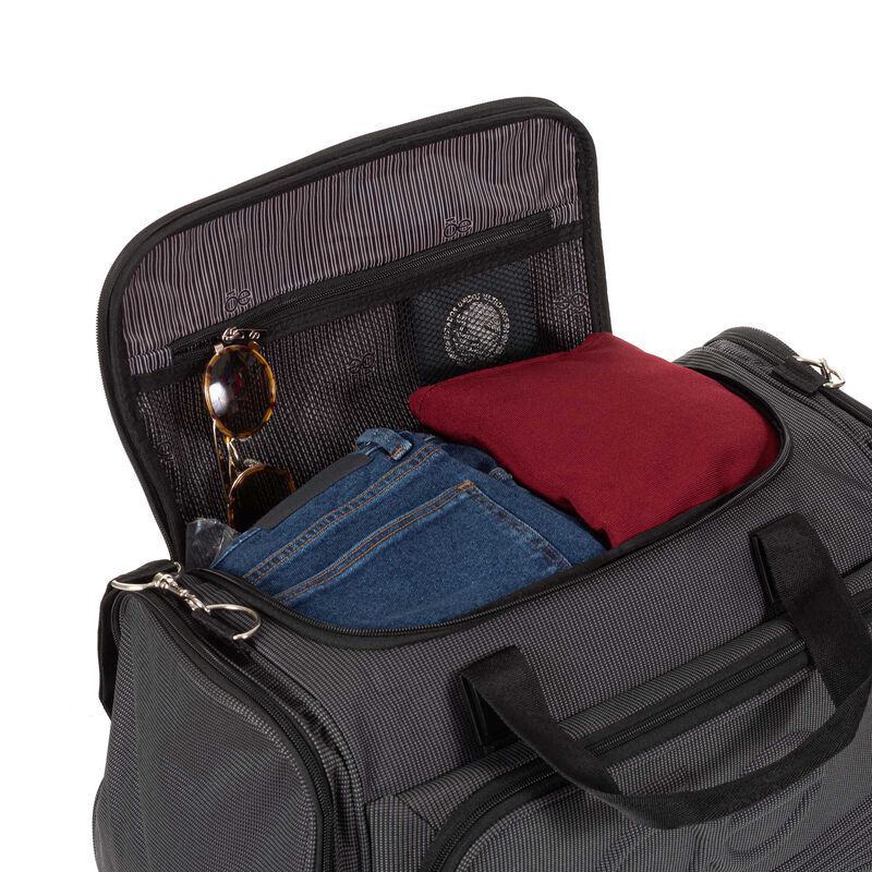 Dufflebag Atemporal Unisex En Color Negro image number null