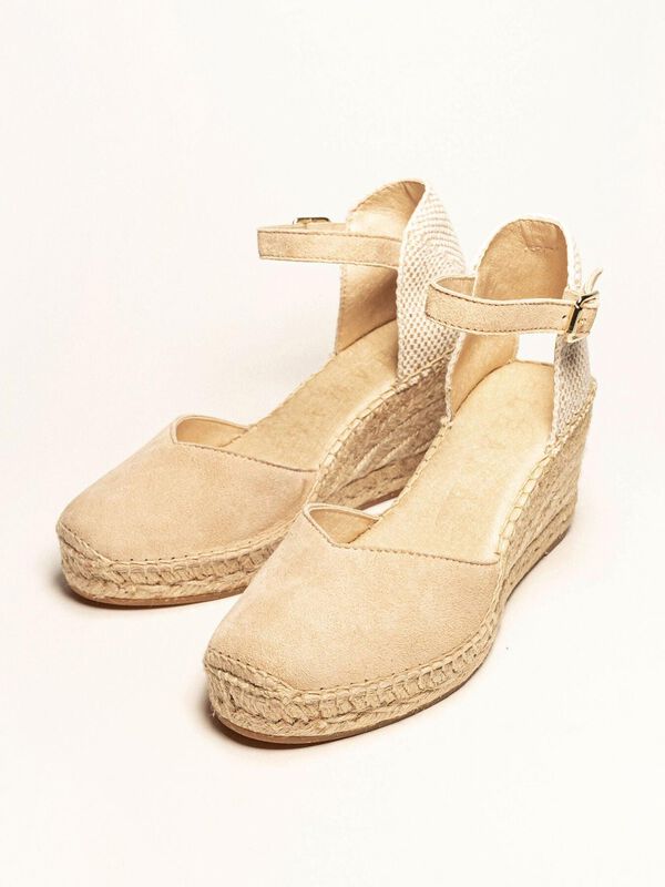 Alpargata de Cu&ntilde;a Media Jara con Pulsera image number null