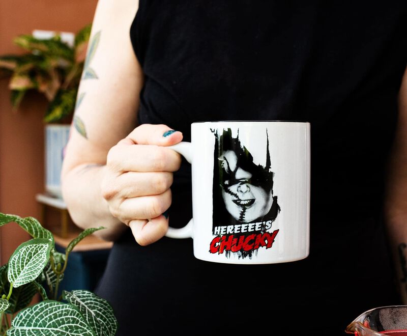 Taza Silver Buffalo Child's Play Here's Chucky ... image number null