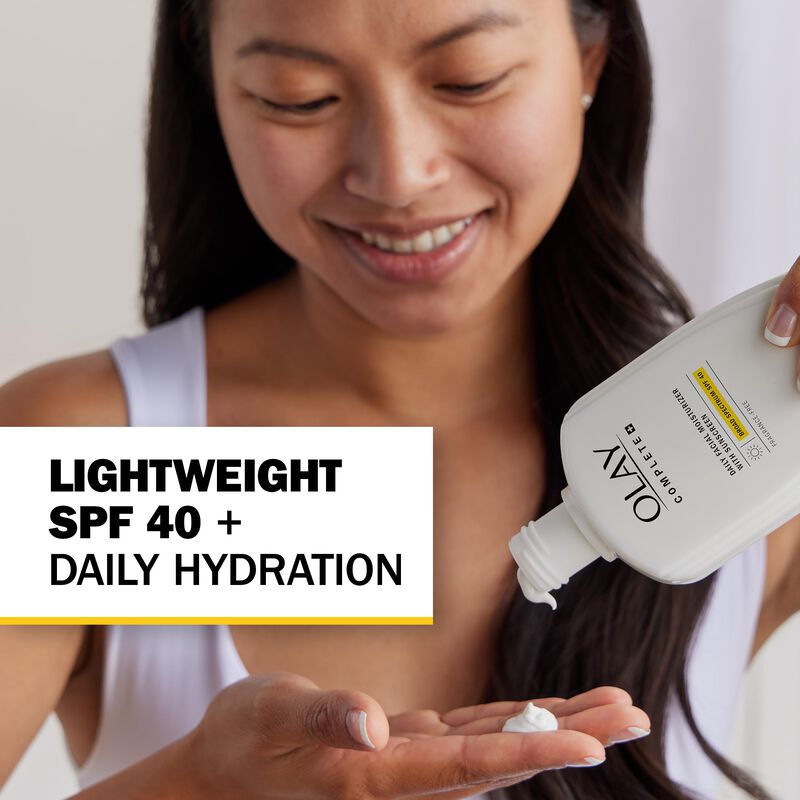 Crema Hidratante Olay Complete+ Daily Spf 40 17... image number null