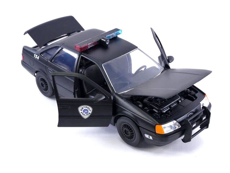 Figura De Coche Y Robocop Fundidos A Presi&oacute;n Ro... image number null