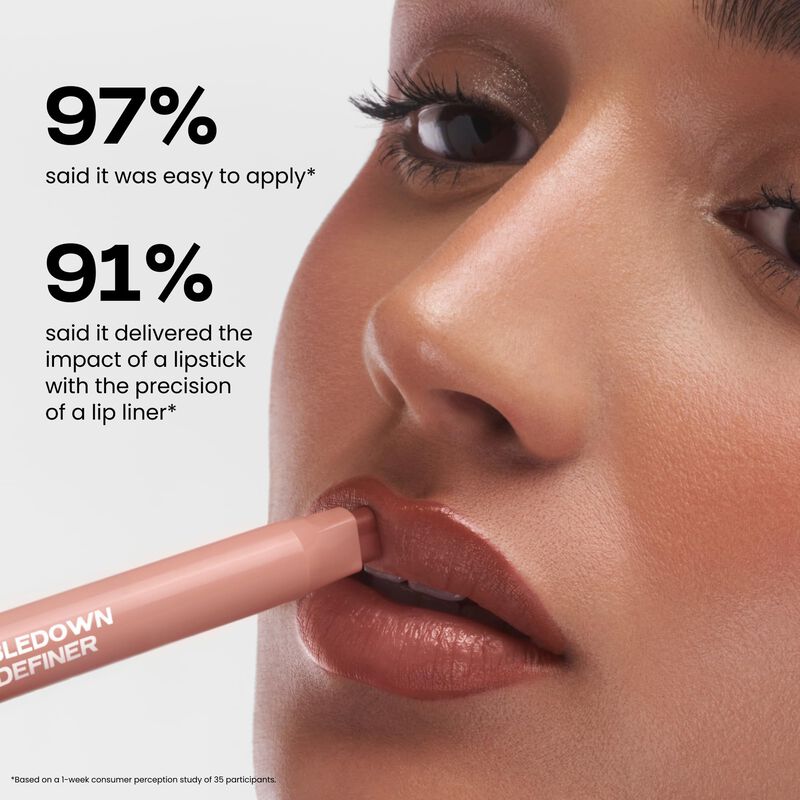 L&aacute;piz Delineador De Labios Sacheu Doubledown Da... image number null
