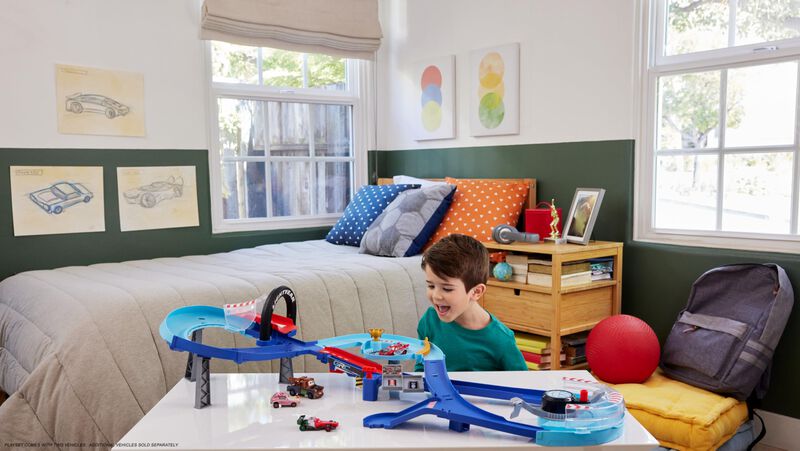 Set De Juego Mattel Disney Pixar Cars Con 2 Coc... image number null