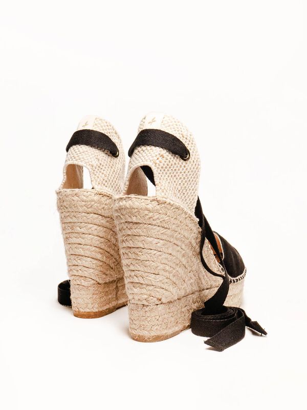 Cu&ntilde;a Alta Romero 12cm Negra image number null